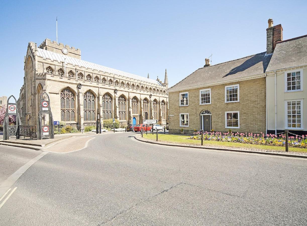 Crownplace Bury St. Edmunds Eksteriør bilde